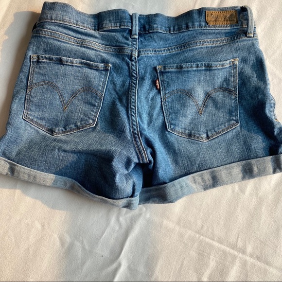 Levi’s Blue Denim Shorts Mid Rise